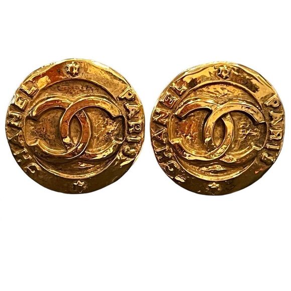 Chanel Vintage CC Logo Earrings - Picture 1 of 5